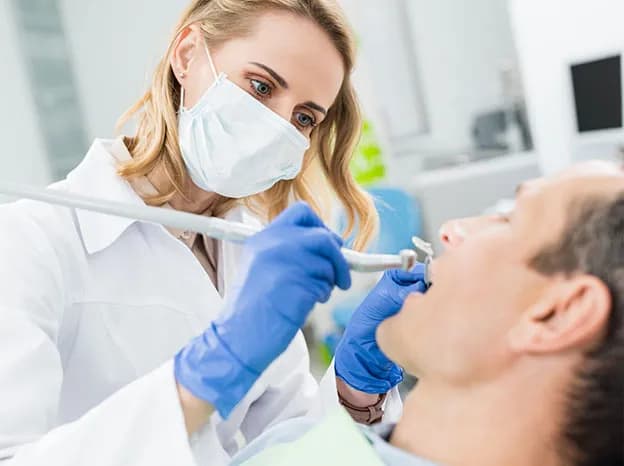 Gdzie z bólem zęba w weekend Szczecinek? Pilna pomoc dentystyczna