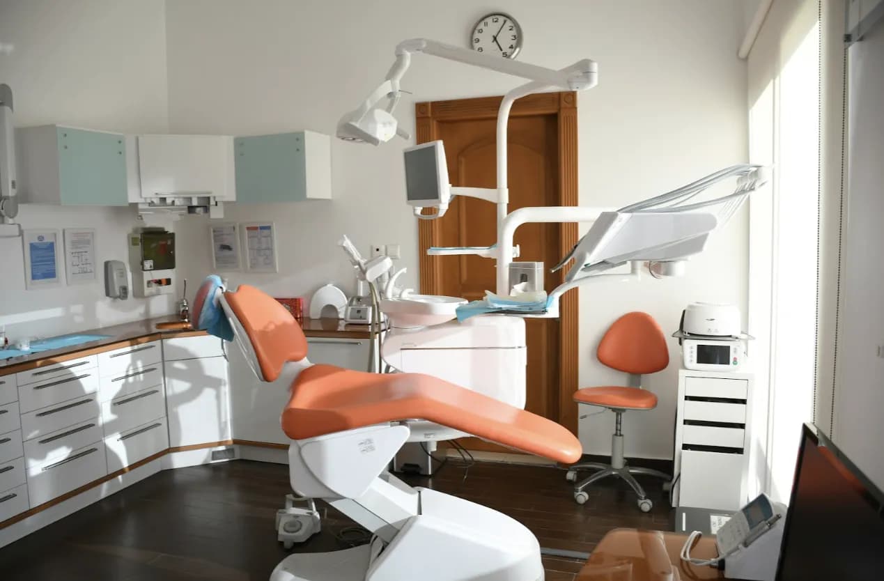 Nowoczesna stomatologia w Lublinie – jakie technologie naprawdę poprawiają komfort leczenia?